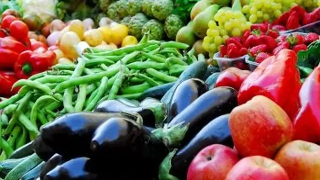 أسعار الخضار والفاكهة بمنافذ المجمعات الاستهلاكية في عاشر أيام شهر رمضان